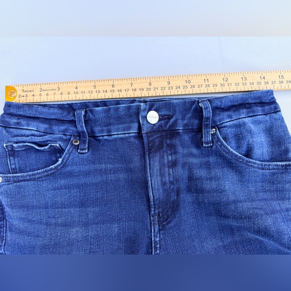 Express 70s Flare Mid Rise Ultra‎ Hyper Stretch- Conscious Edit Med 6/8/10 Short - Picture 10 of 13